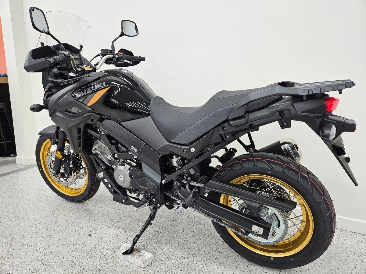 2025 SUZUKI V-STROM 650XT (DL650XA) DUAL SPORTS