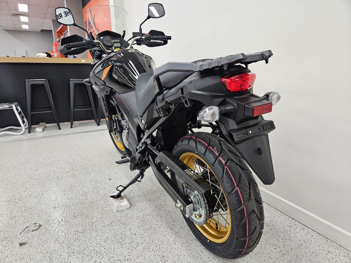 2025 SUZUKI V-STROM 650XT (DL650XA) DUAL SPORTS