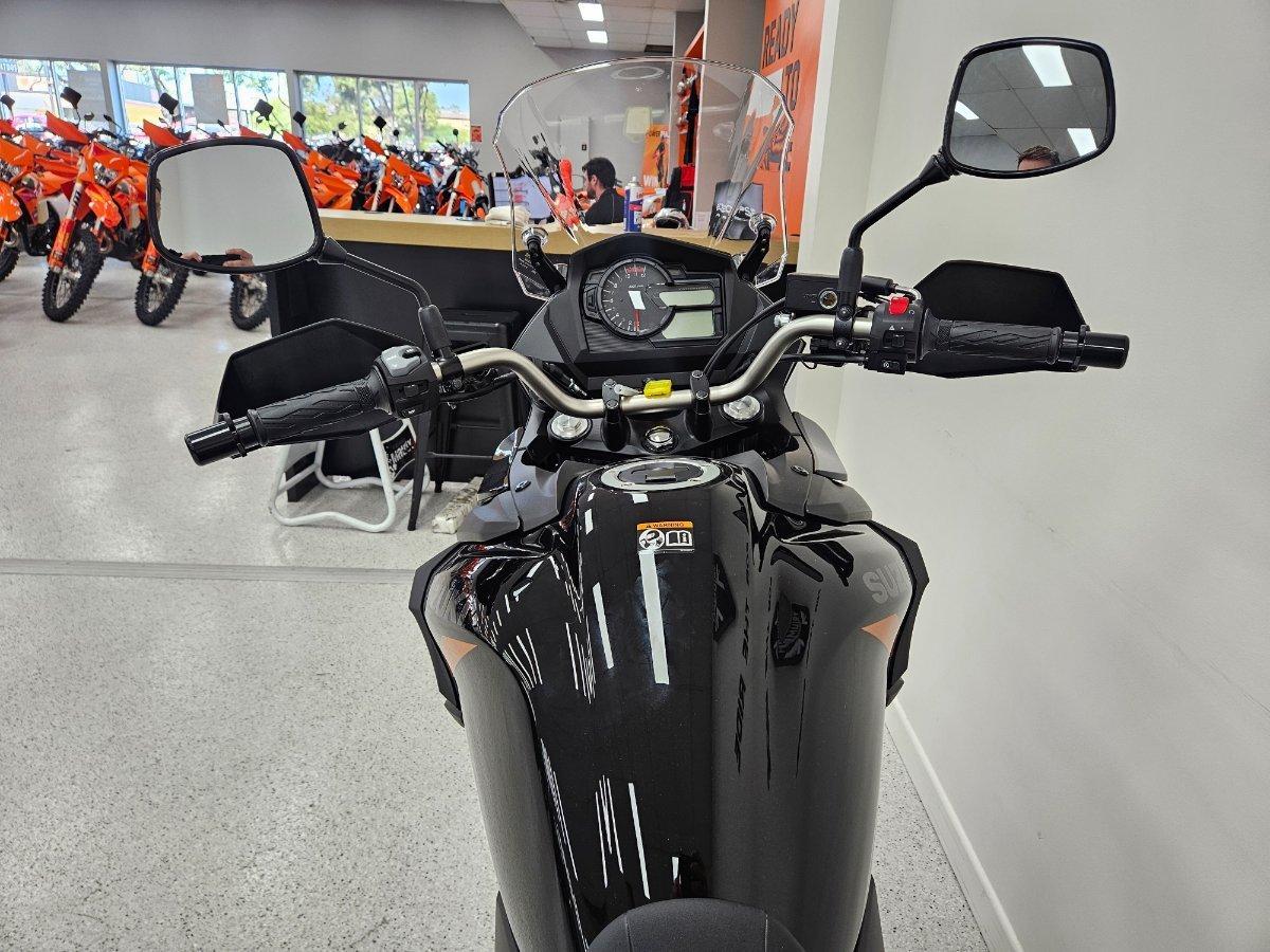 2025 SUZUKI V-STROM 650XT (DL650XA) DUAL SPORTS