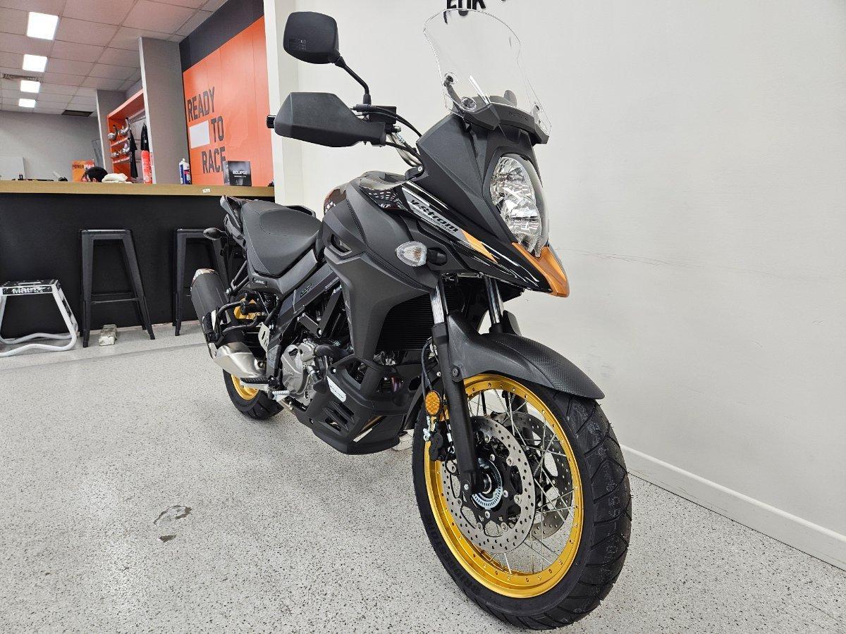 2025 SUZUKI V-STROM 650XT (DL650XA) DUAL SPORTS