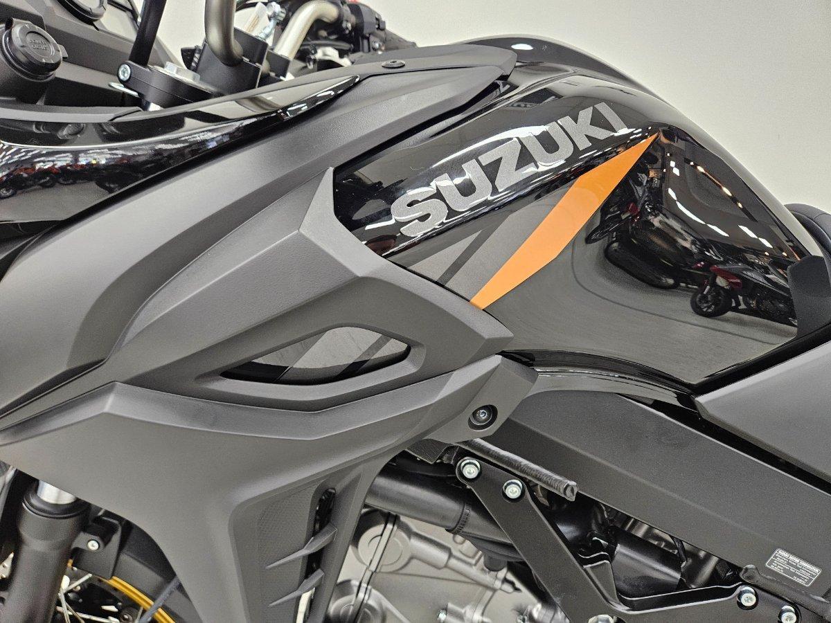 2025 SUZUKI V-STROM 650XT (DL650XA) DUAL SPORTS