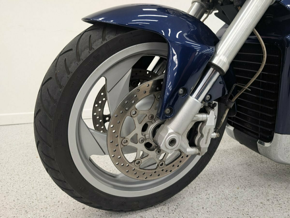 2010 SUZUKI VZR 1800 BOULEVARD (M109R) CRUISER