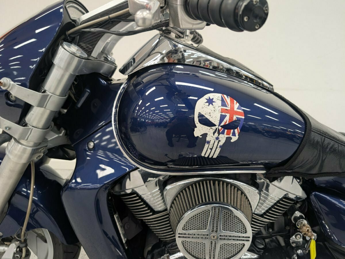 2010 SUZUKI VZR 1800 BOULEVARD (M109R) CRUISER