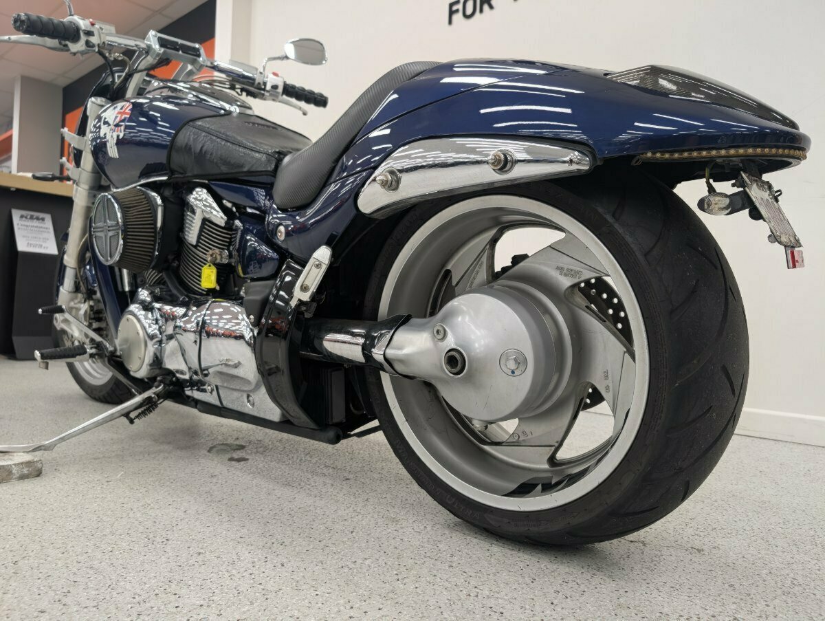 2010 SUZUKI VZR 1800 BOULEVARD (M109R) CRUISER
