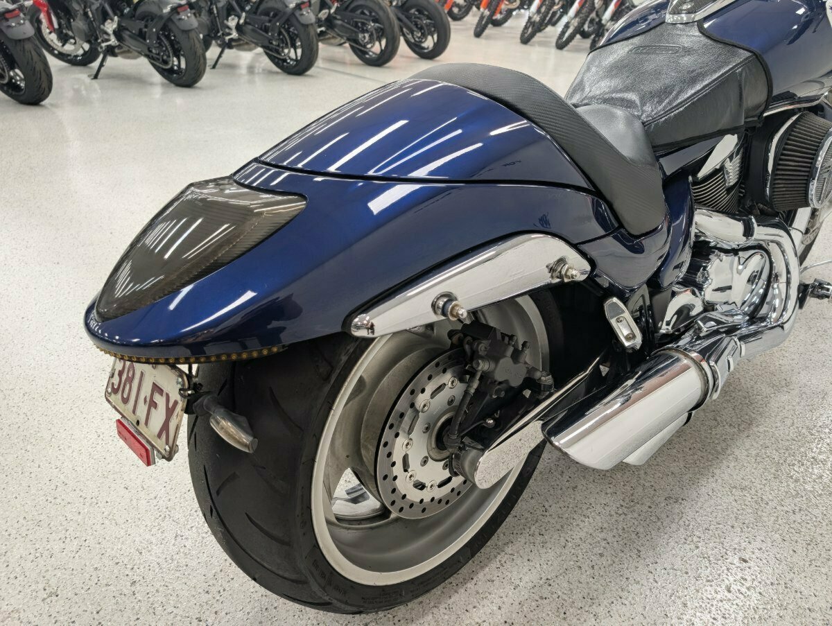 2010 SUZUKI VZR 1800 BOULEVARD (M109R) CRUISER