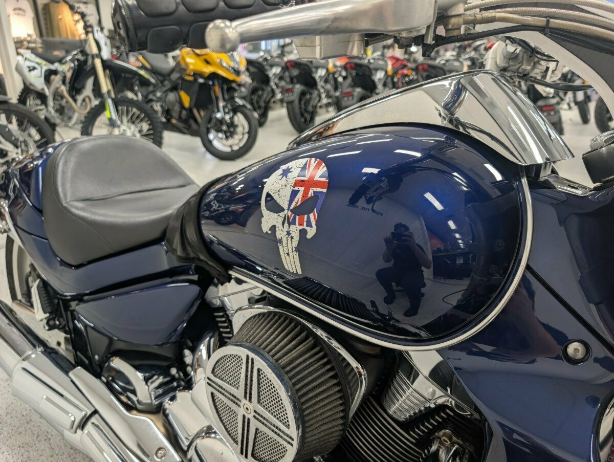 2010 SUZUKI VZR 1800 BOULEVARD (M109R) CRUISER