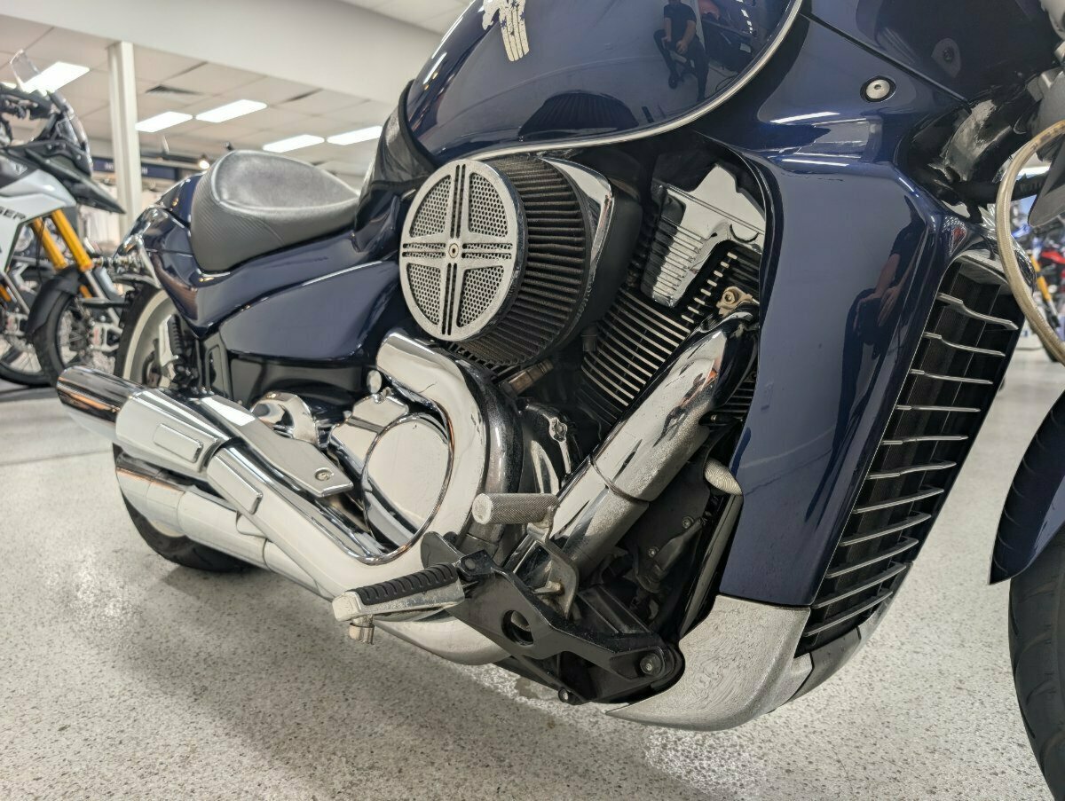 2010 SUZUKI VZR 1800 BOULEVARD (M109R) CRUISER