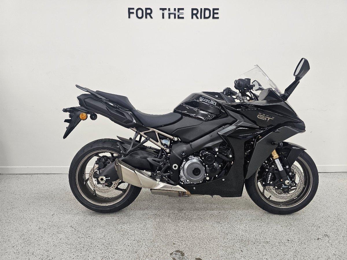 2025 SUZUKI GSX-S1000 GT MY24 ROAD