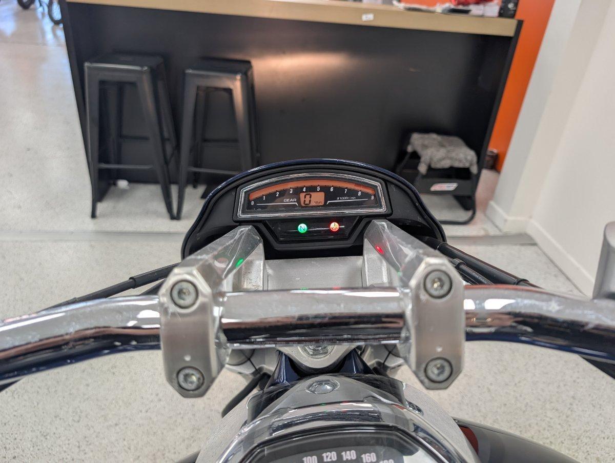 2011 SUZUKI BOULEVARD M109R (VZR1800)