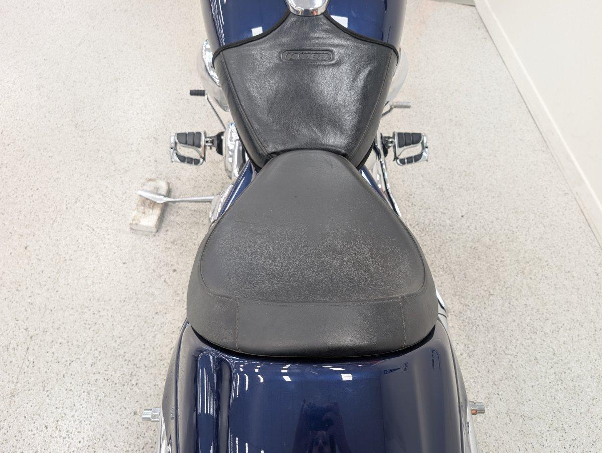 2011 SUZUKI BOULEVARD M109R (VZR1800)