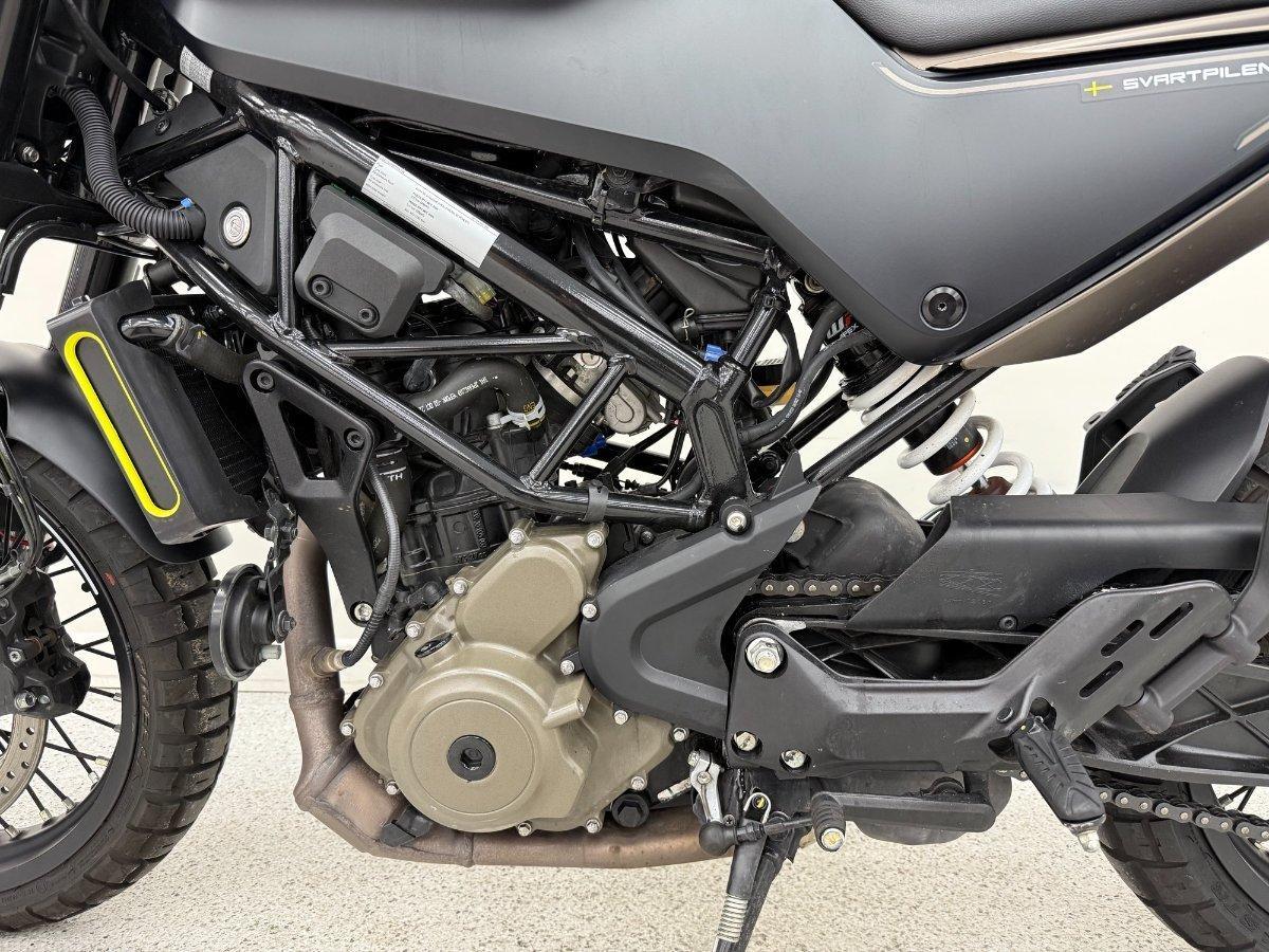 2023 HUSQVARNA SVARTPILEN 401 MY22 ROAD