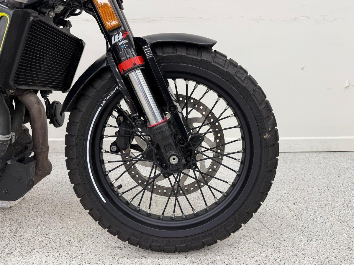 2023 HUSQVARNA SVARTPILEN 401 MY22 ROAD