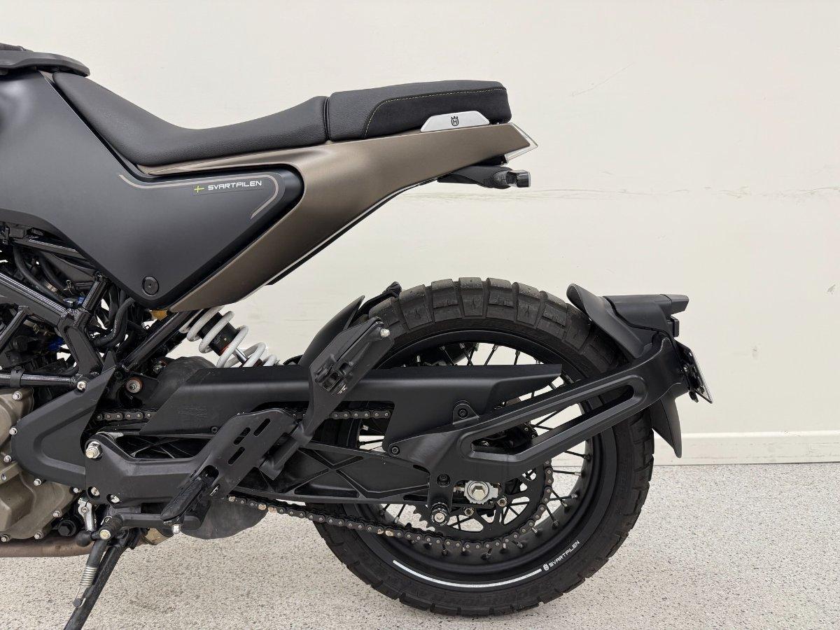 2023 HUSQVARNA SVARTPILEN 401 MY22 ROAD