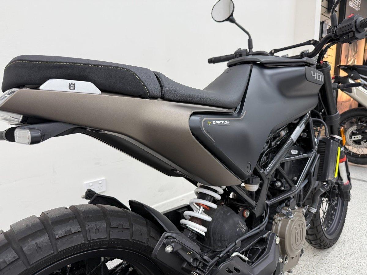 2023 HUSQVARNA SVARTPILEN 401 MY22 ROAD
