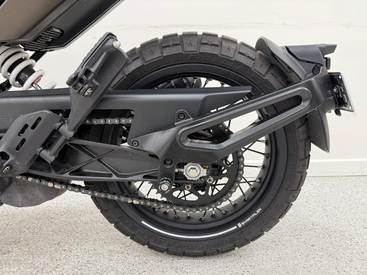 2023 HUSQVARNA SVARTPILEN 401 MY22 ROAD