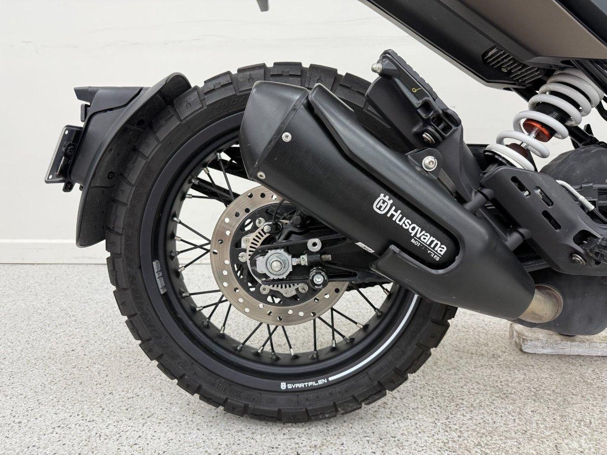 2023 HUSQVARNA SVARTPILEN 401 MY22 ROAD