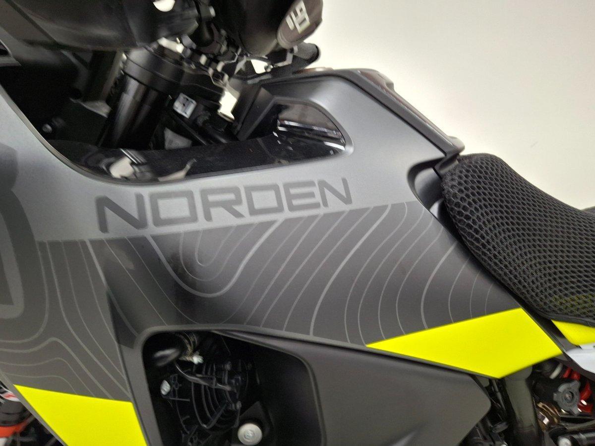 2022 HUSQVARNA NORDEN 901 TOURER