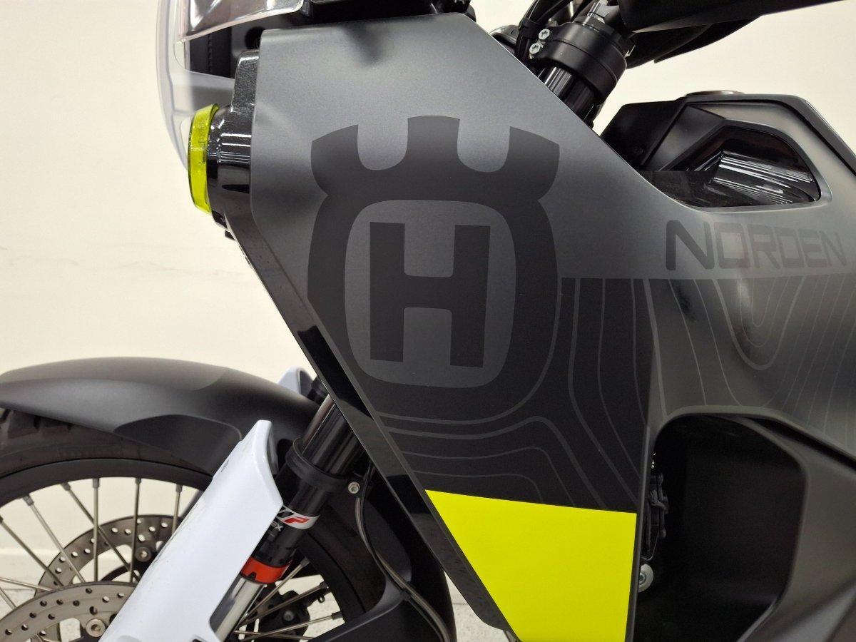 2022 HUSQVARNA NORDEN 901 TOURER