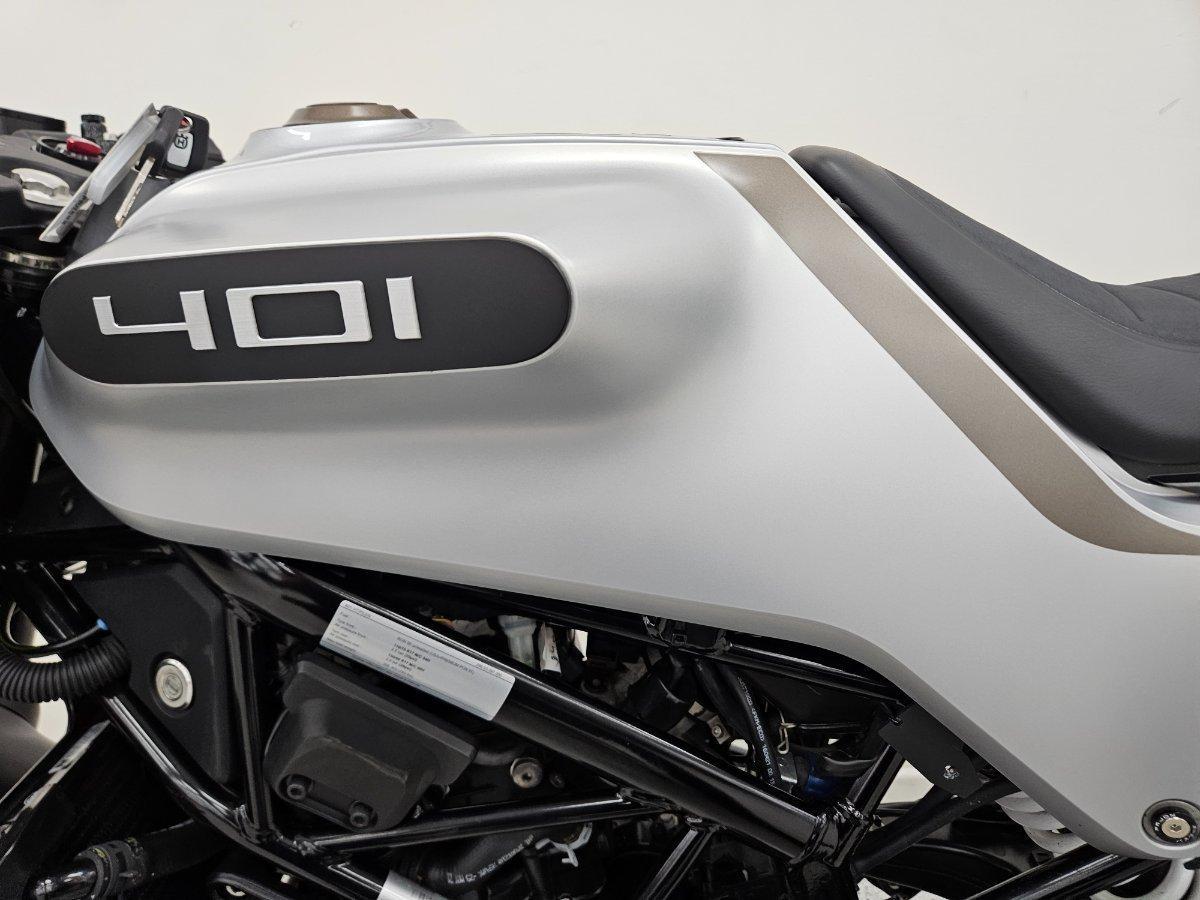 2021 HUSQVARNA VITPILEN 401 ROAD
