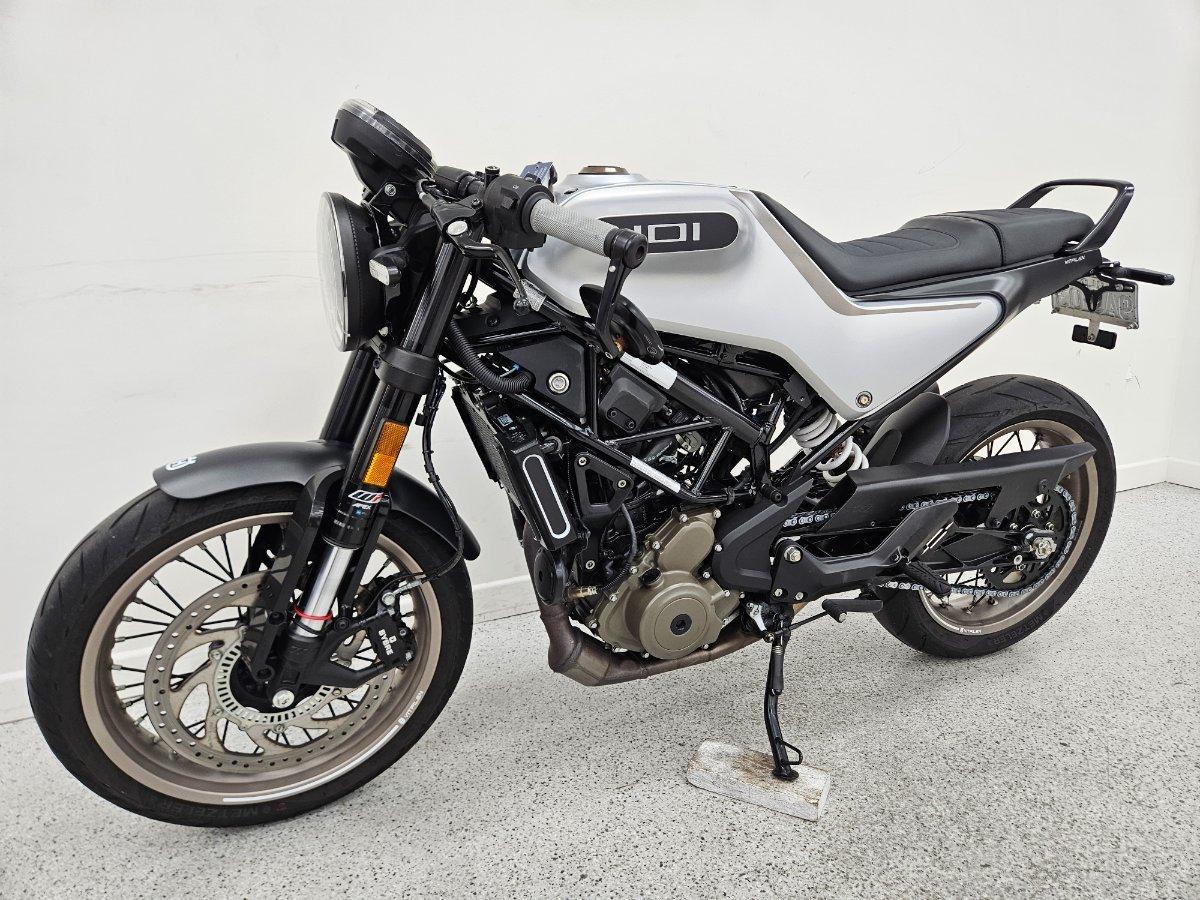 2021 HUSQVARNA VITPILEN 401 ROAD