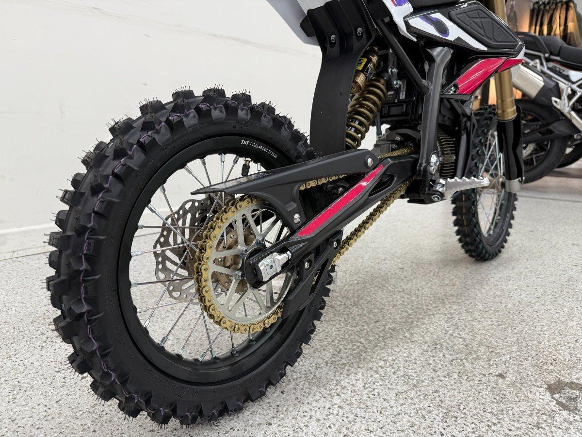 2025 SUR-RON HYPER BEE TRAIL