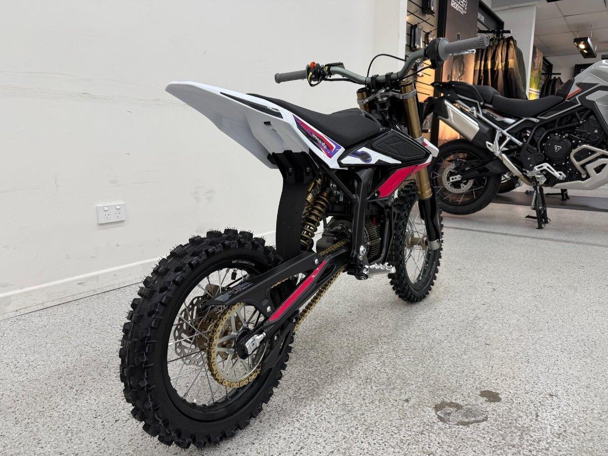 2025 SUR-RON HYPER BEE TRAIL
