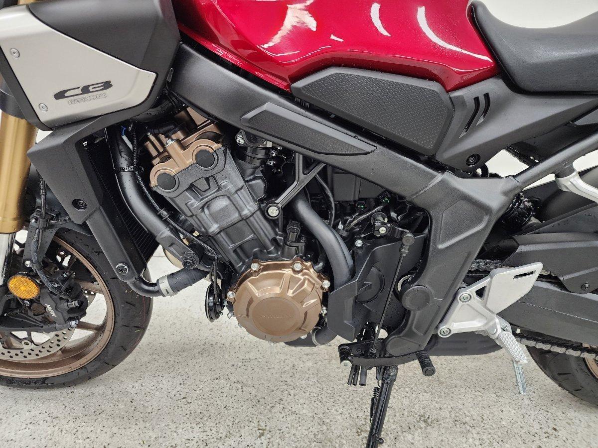 2024 HONDA CB650R SPORTS