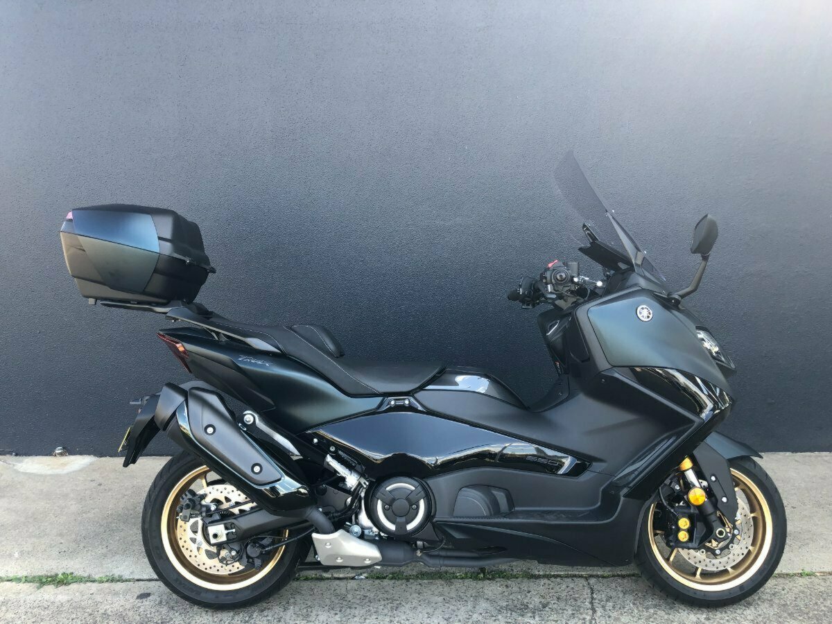 2023 YAMAHA TMAX 560 (ABS) SCOOTER