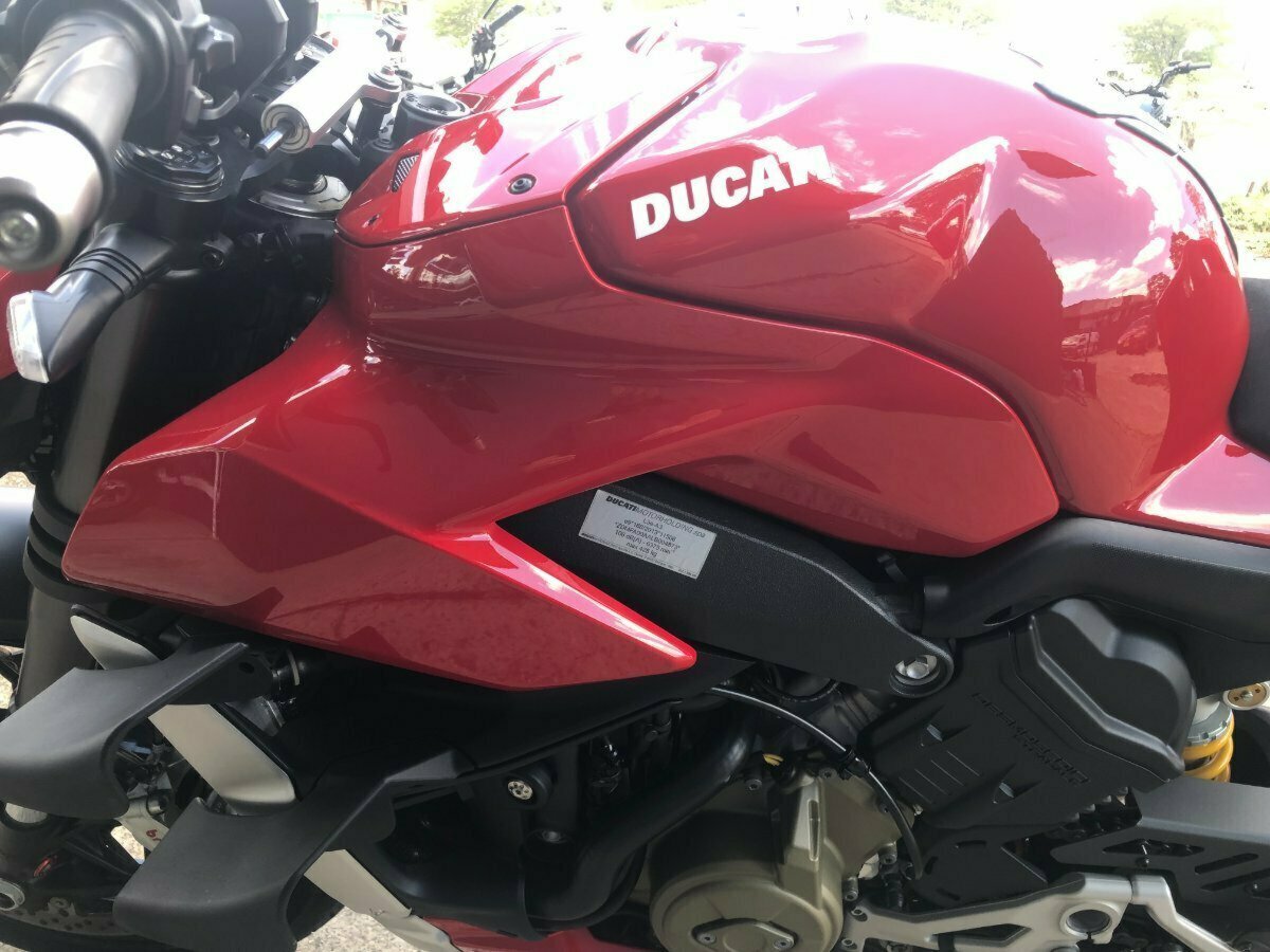 2020 DUCATI STREETFIGHTER V4 SPORTS