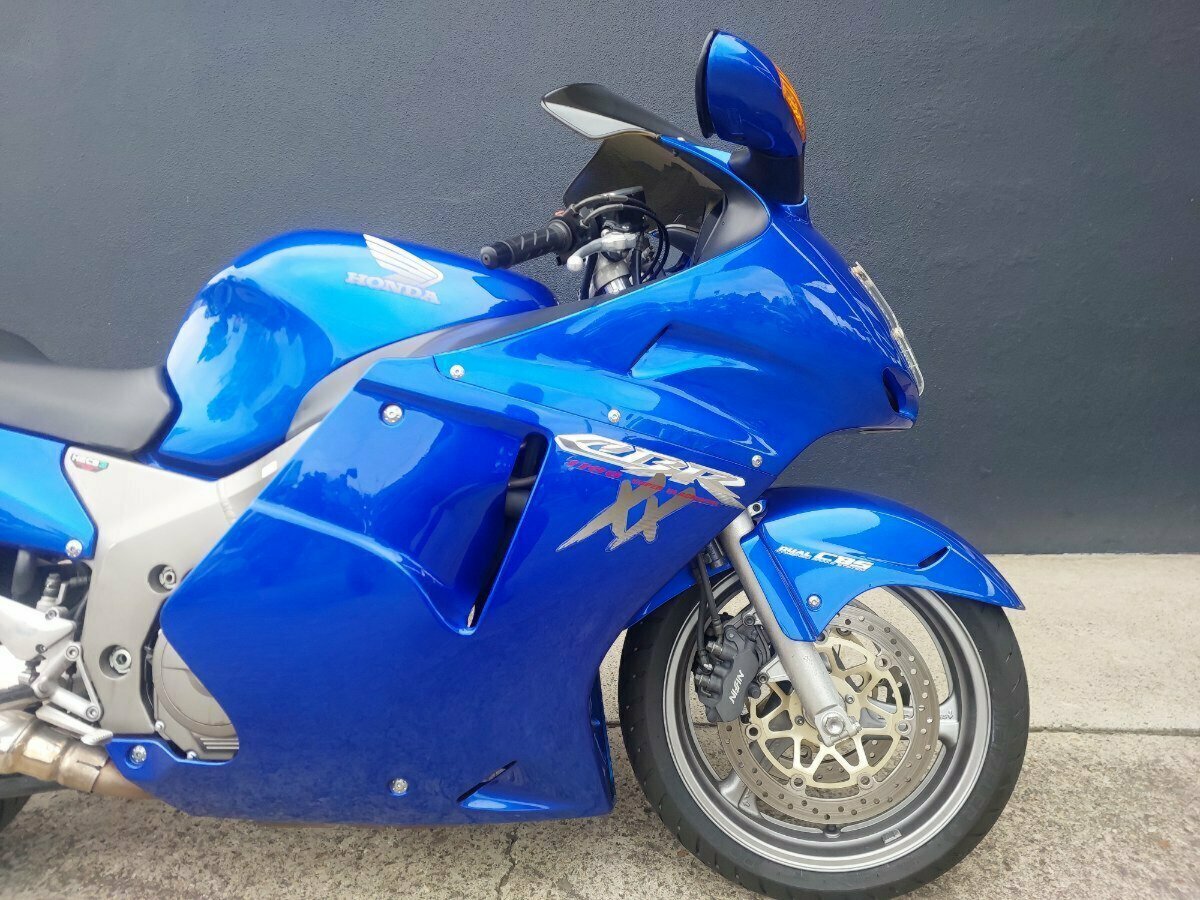 2001 HONDA CBR1100XX (SUPER BLACKBIRD) SPORTS