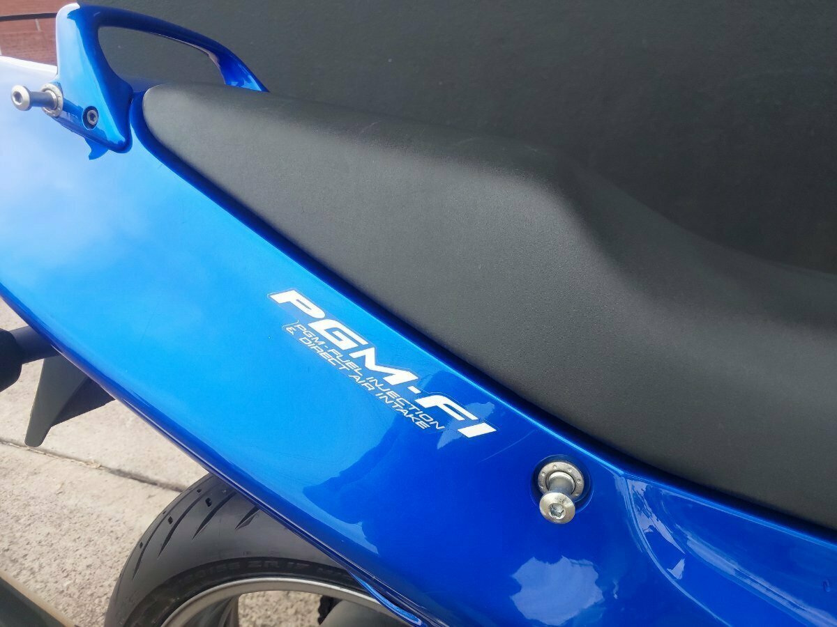 2001 HONDA CBR1100XX (SUPER BLACKBIRD) SPORTS