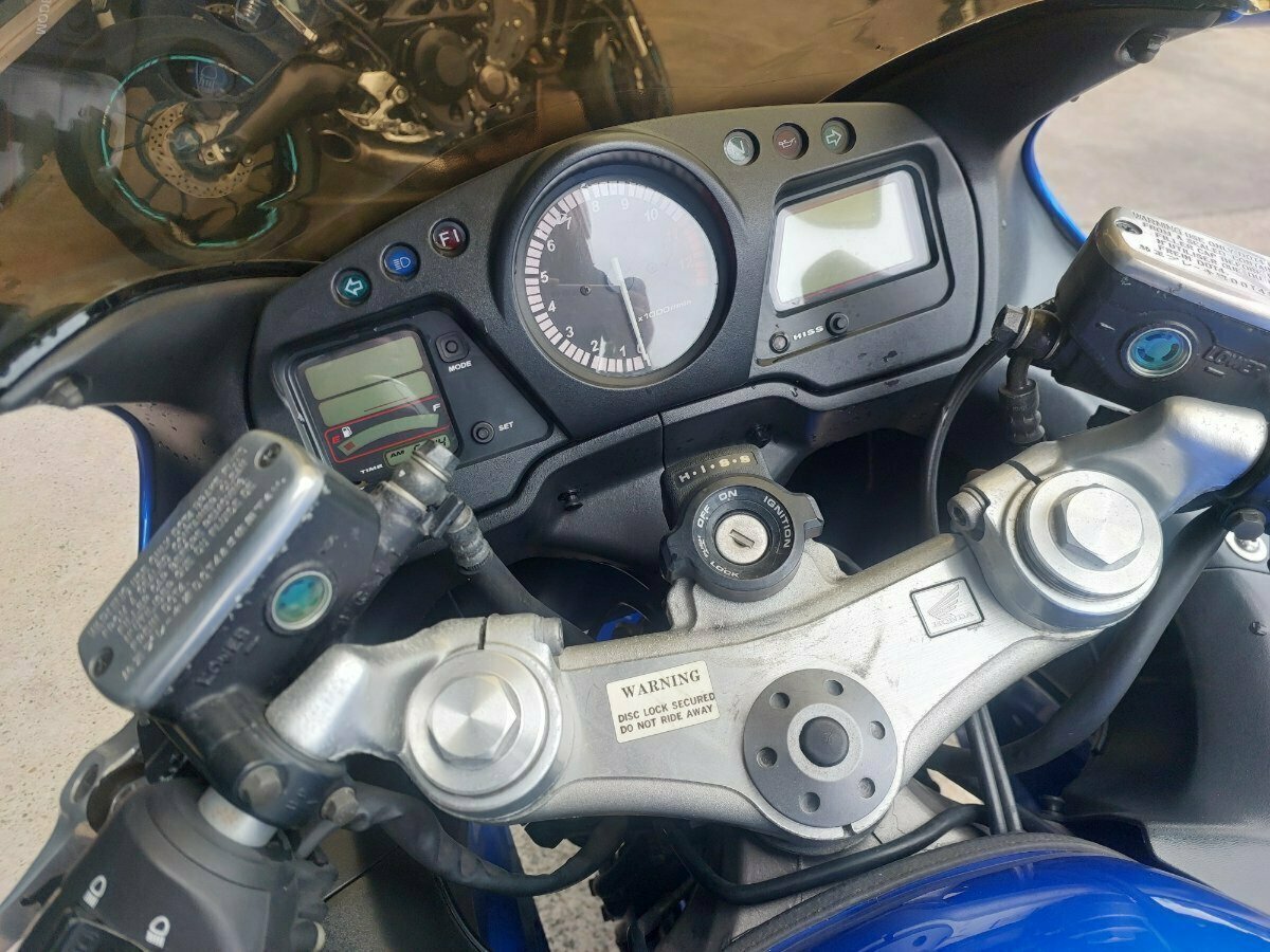 2001 HONDA CBR1100XX (SUPER BLACKBIRD) SPORTS