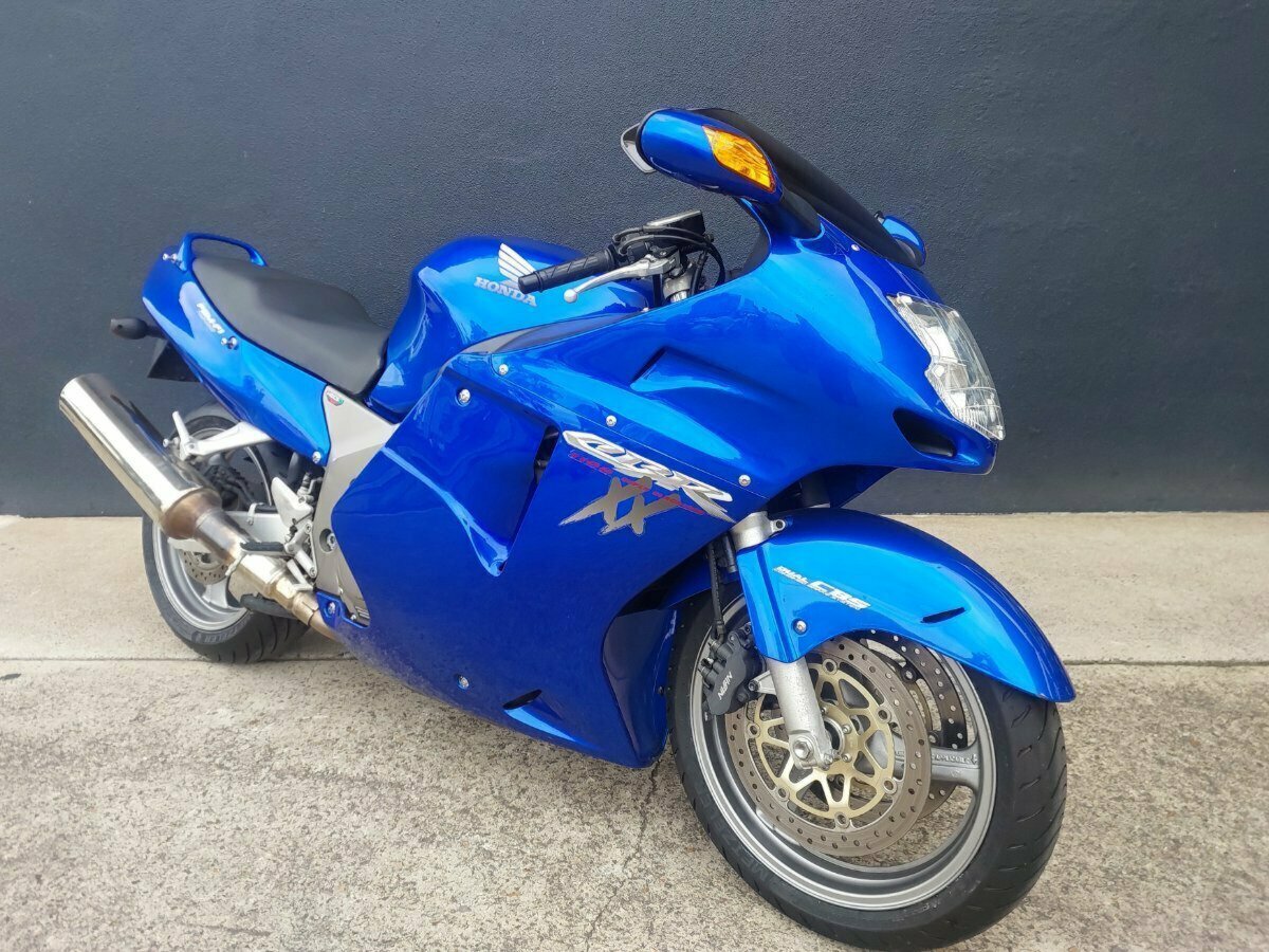 2001 HONDA CBR1100XX (SUPER BLACKBIRD) SPORTS
