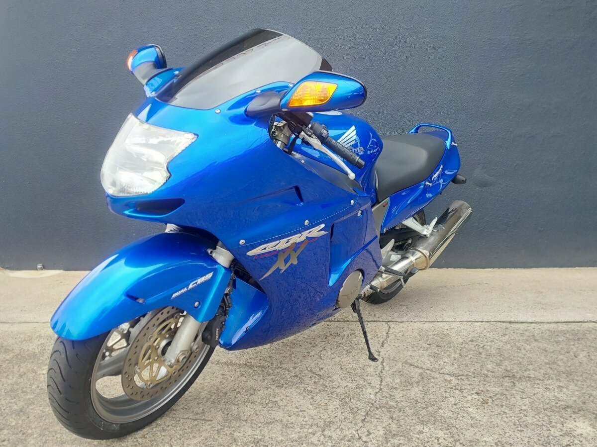 2001 HONDA CBR1100XX (SUPER BLACKBIRD) SPORTS