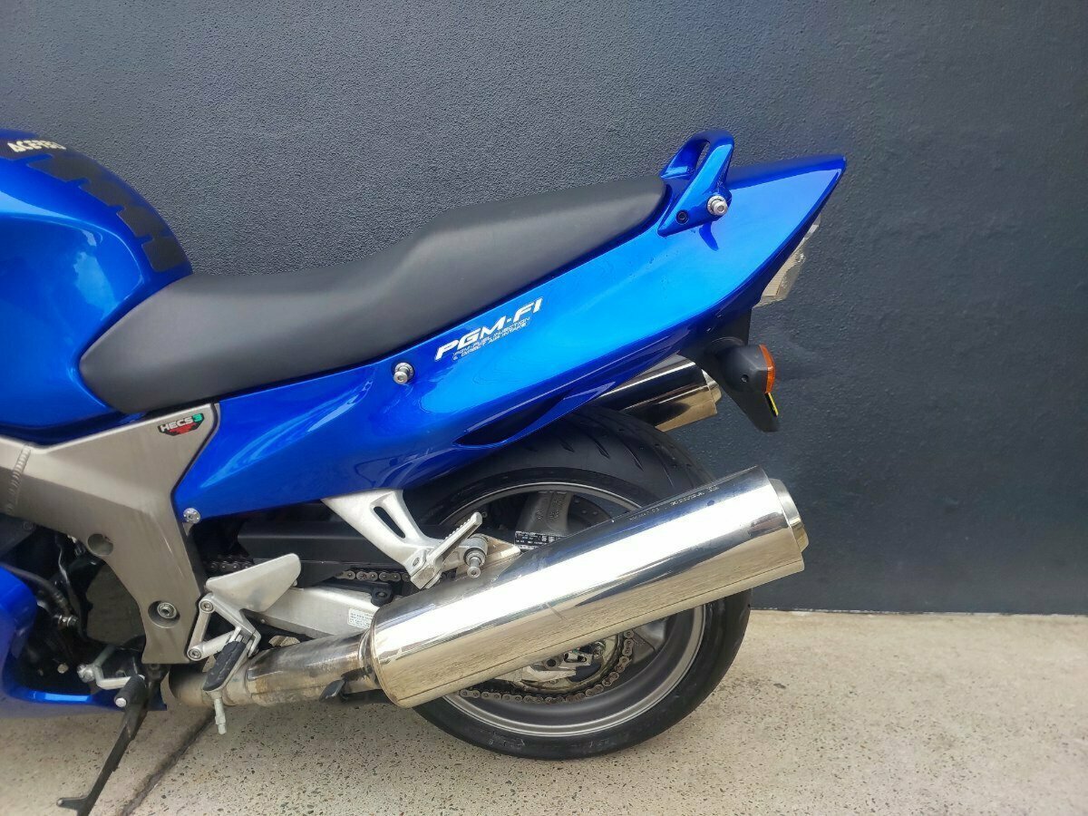 2001 HONDA CBR1100XX (SUPER BLACKBIRD) SPORTS