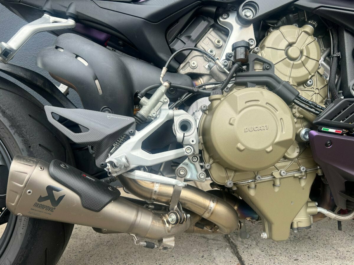 2021 DUCATI STREETFIGHTER V4 SPORTS