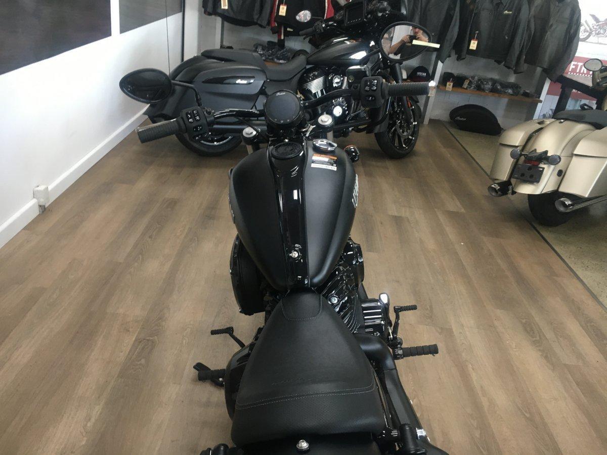 2023 INDIAN CHIEF DARK HORSE CRUISER