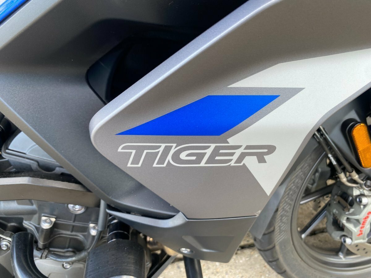 2023 TRIUMPH TIGER 900 GT LOW DUAL SPORTS