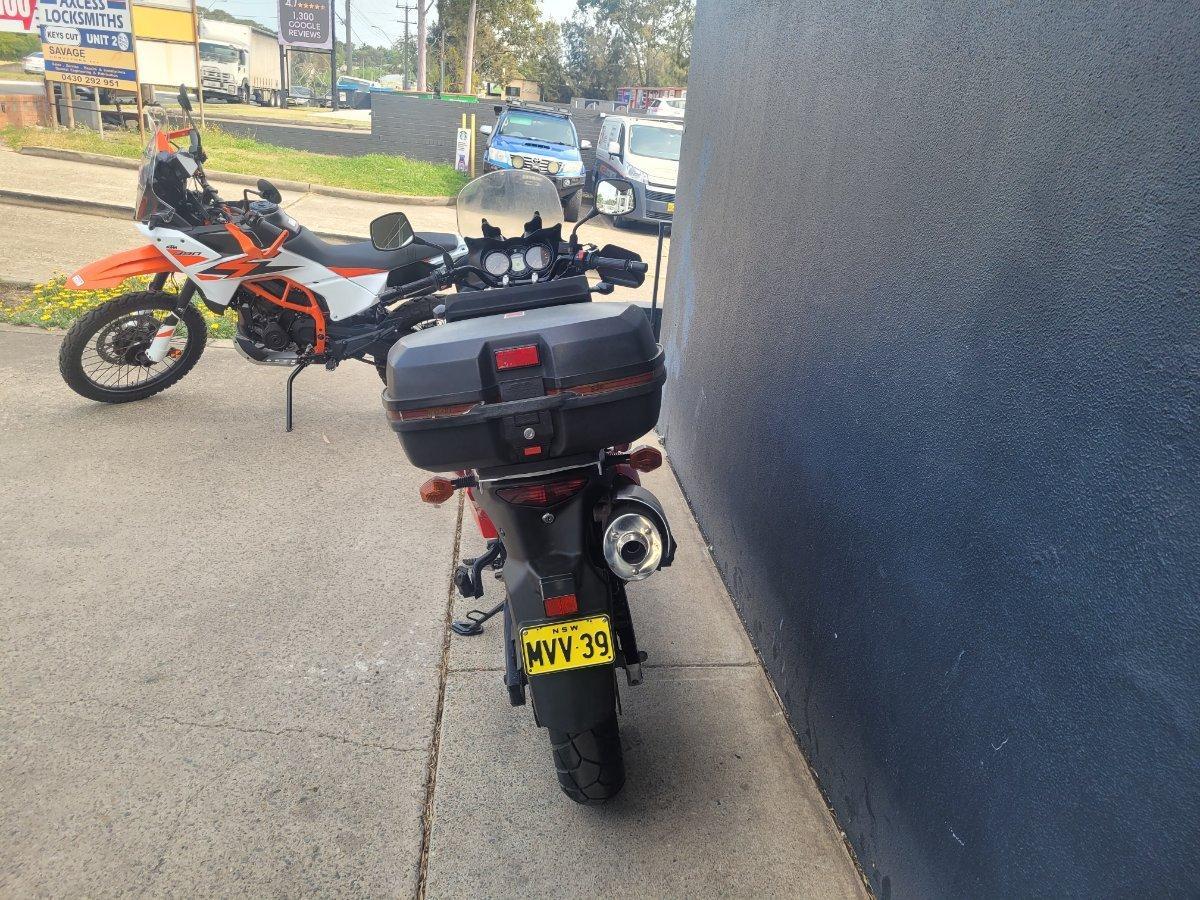 2004 SUZUKI V-STROM 650 (DL650) DUAL SPORTS