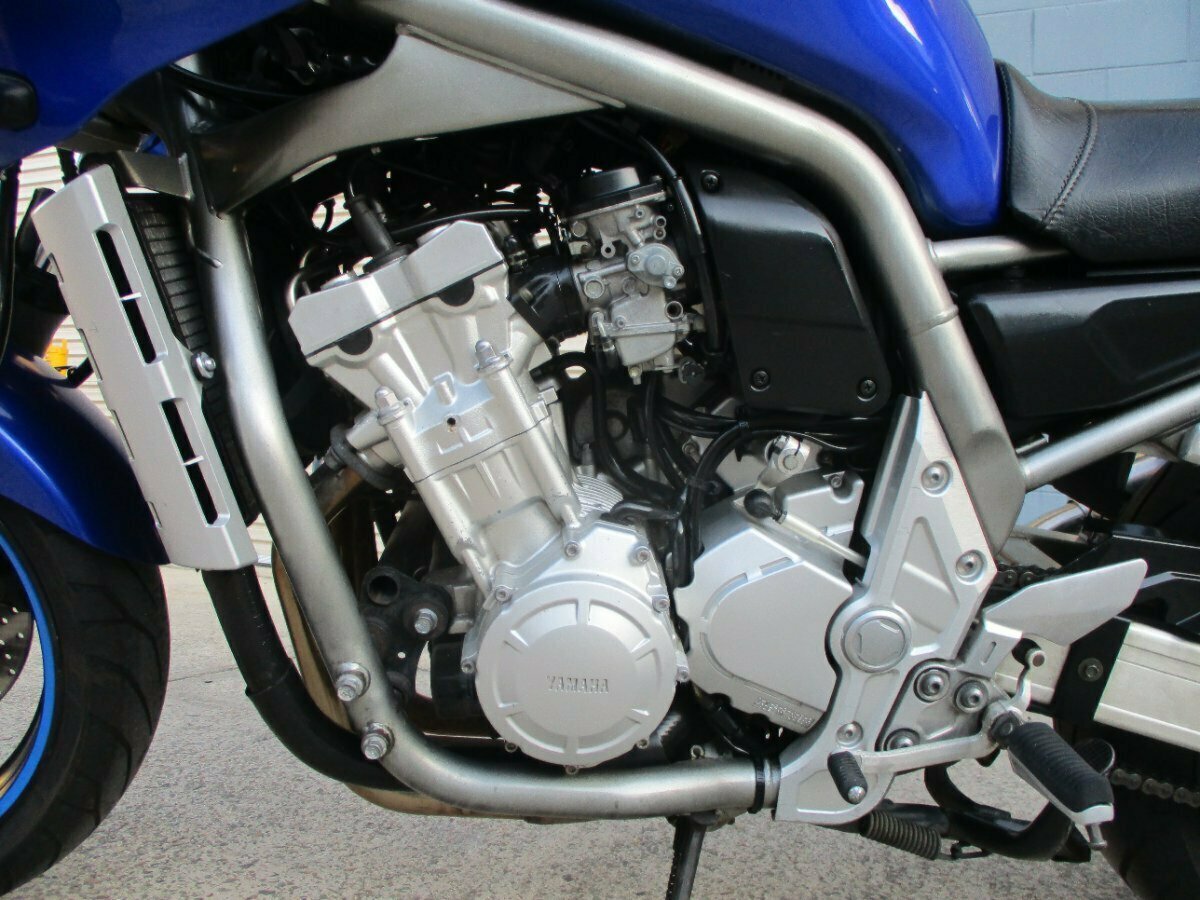 2001 YAMAHA FZ1 FAZER (FZS1000) ROAD