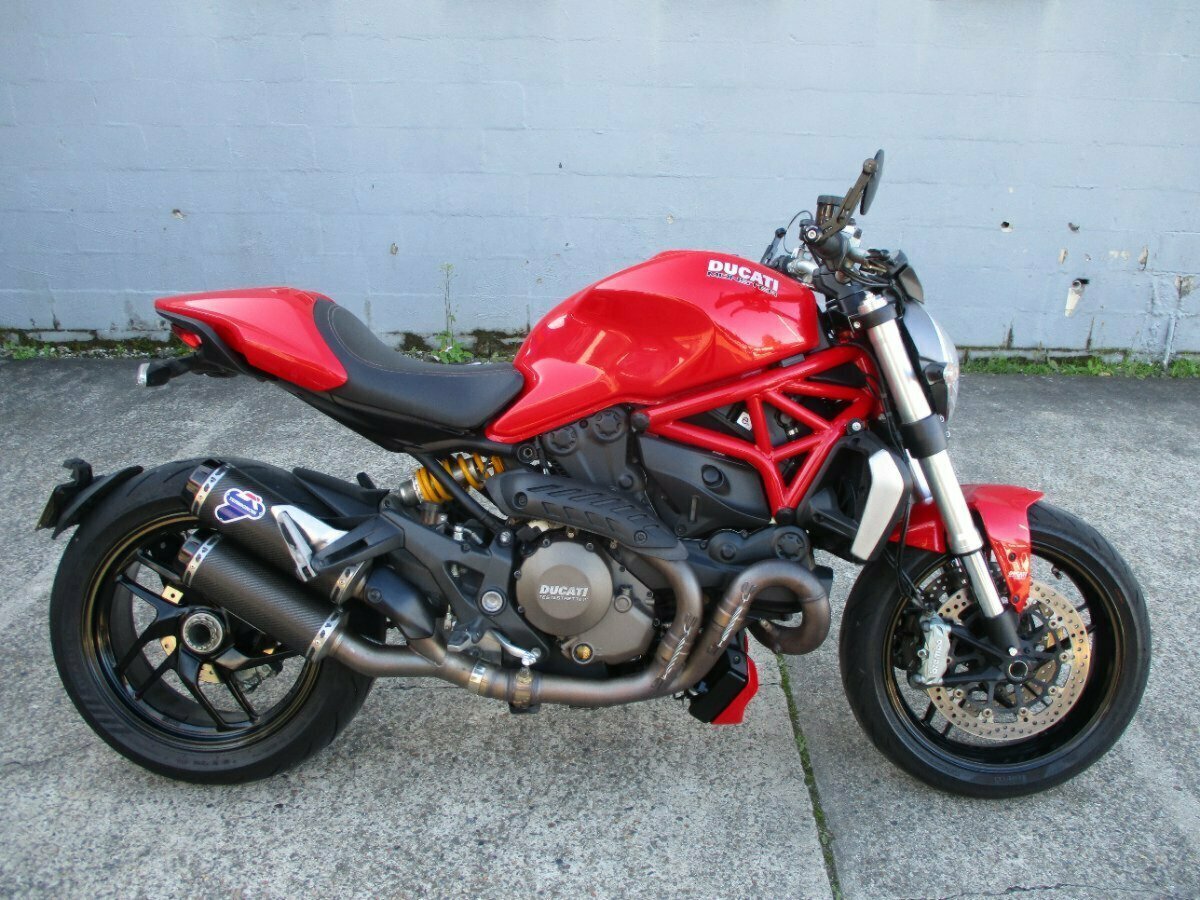 2015 DUCATI MONSTER 1200 ROAD