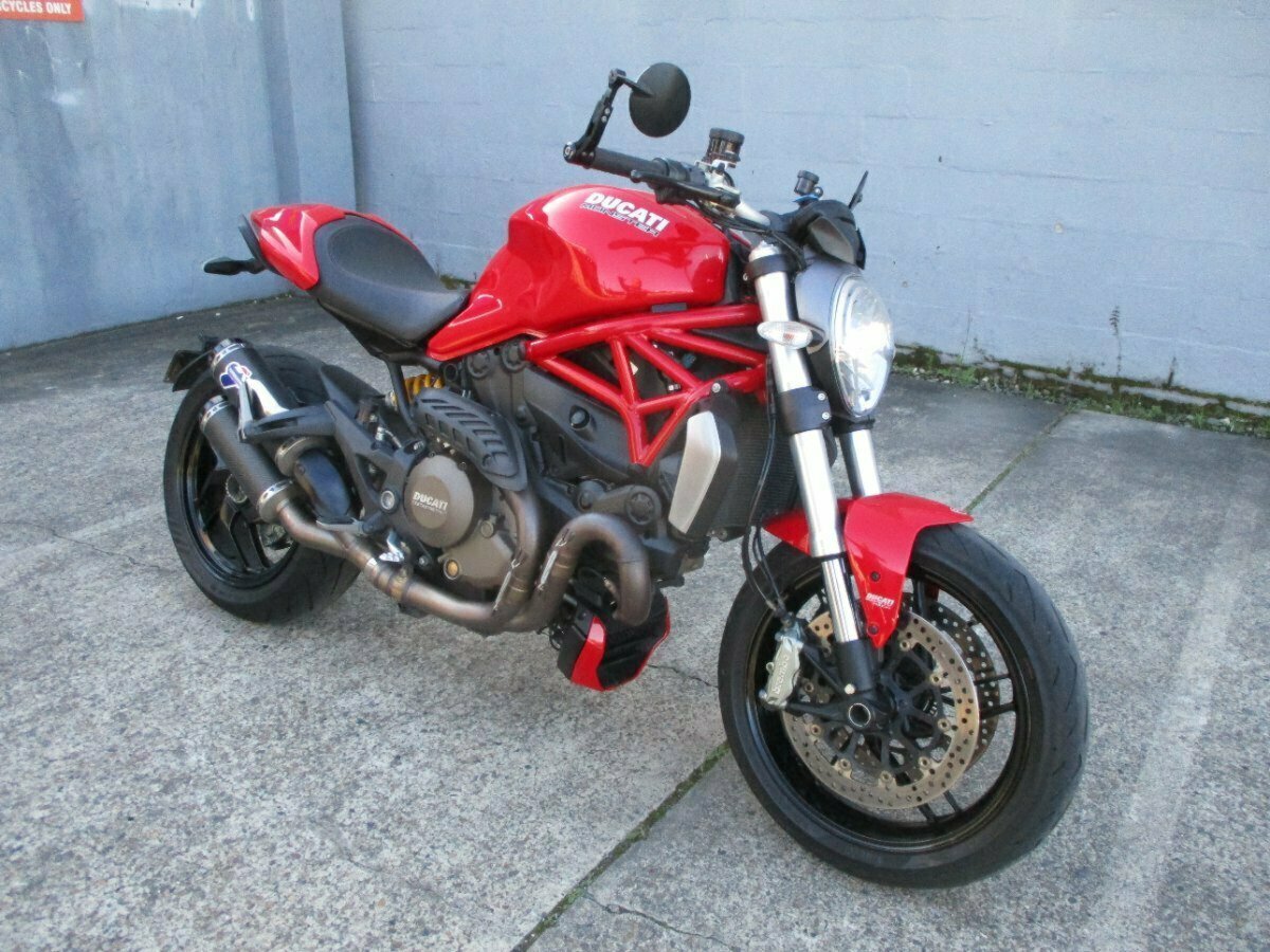 2015 DUCATI MONSTER 1200 ROAD
