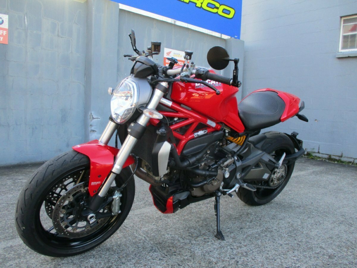 2015 DUCATI MONSTER 1200 ROAD