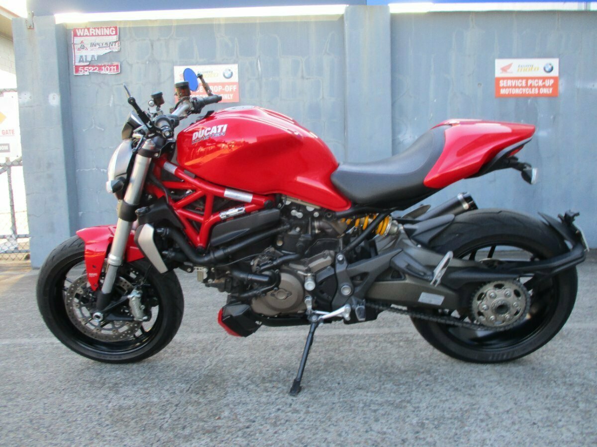 2015 DUCATI MONSTER 1200 ROAD