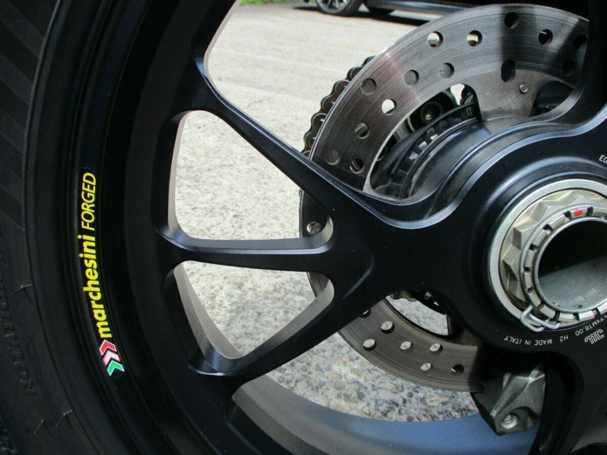 2022 DUCATI STREETFIGHTER V4 S SPORTS