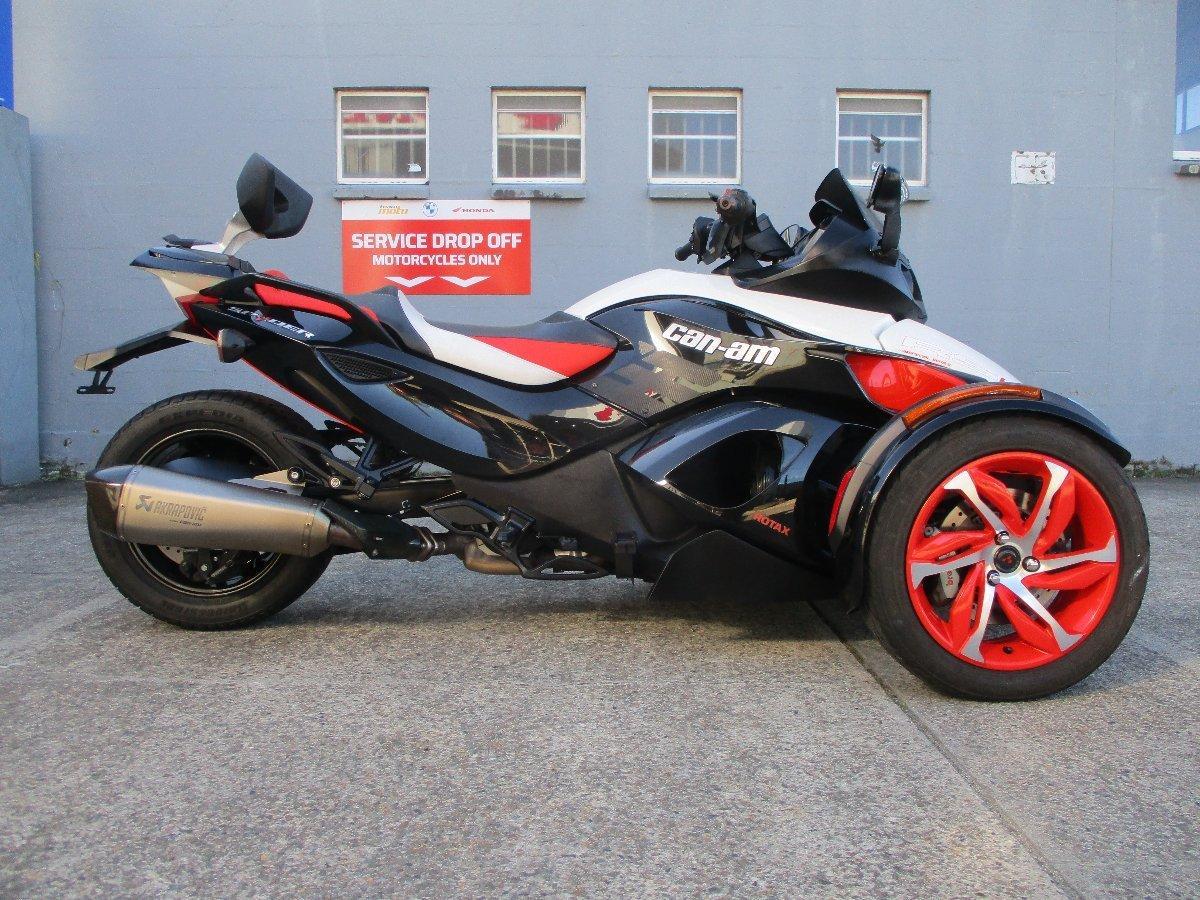 2015 CAN-AM SPYDER RSS SE5 TRIKE