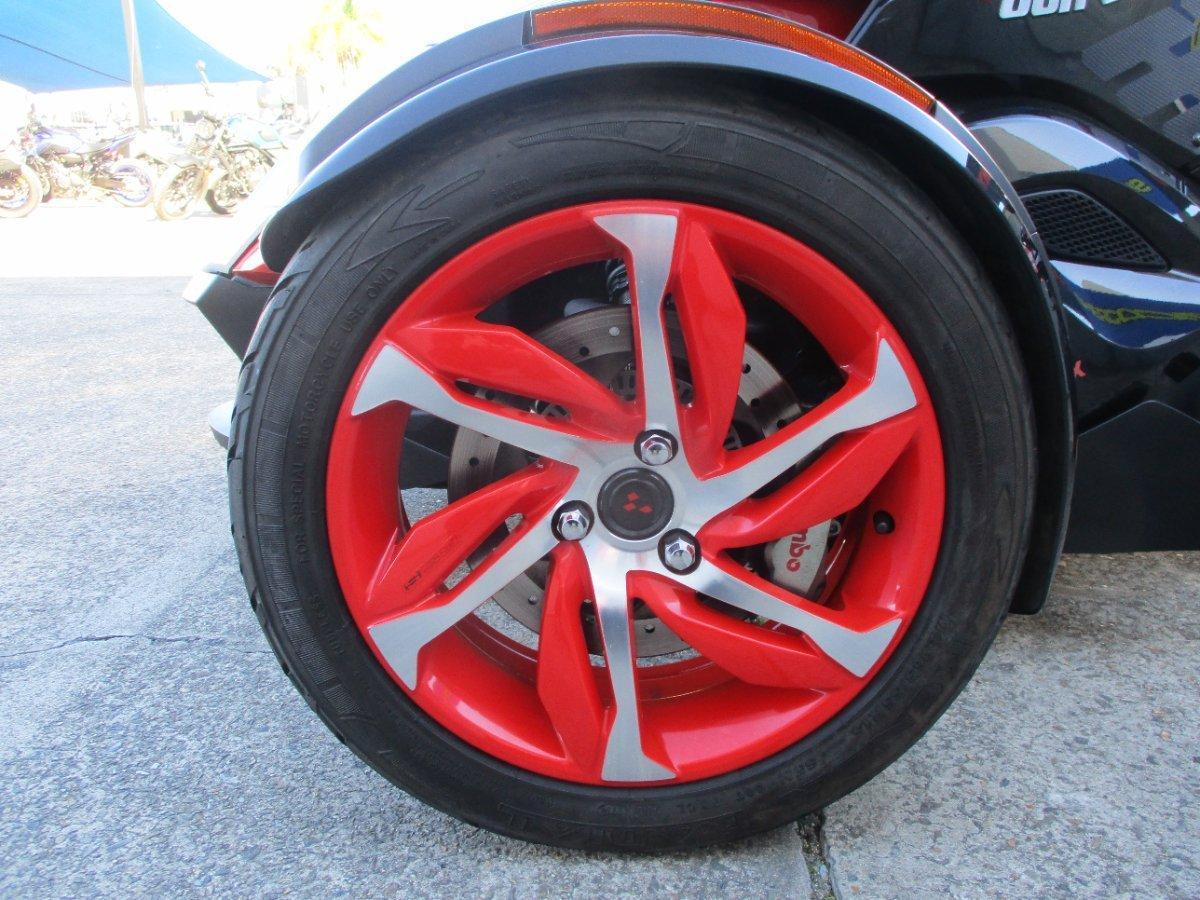 2015 CAN-AM SPYDER RSS SE5 TRIKE