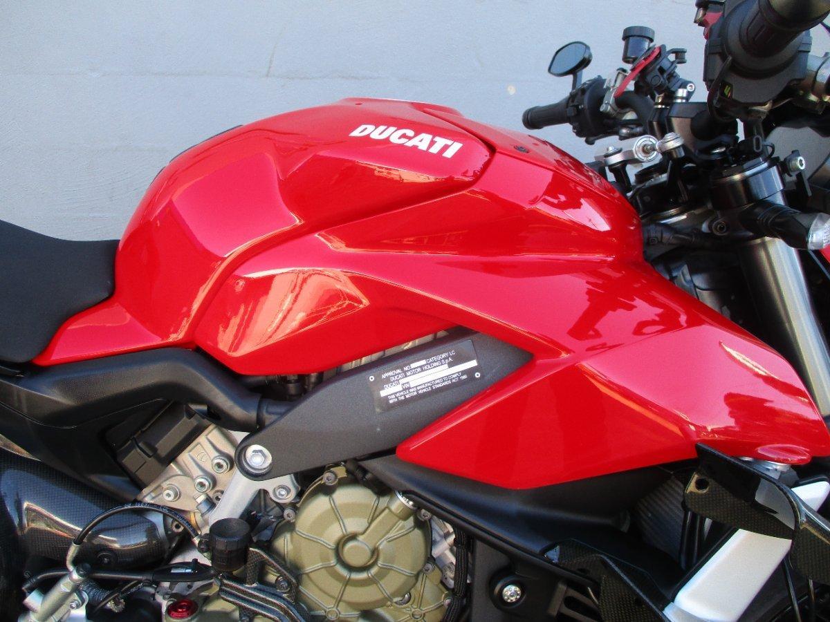 2020 DUCATI STREETFIGHTER V4 SPORTS