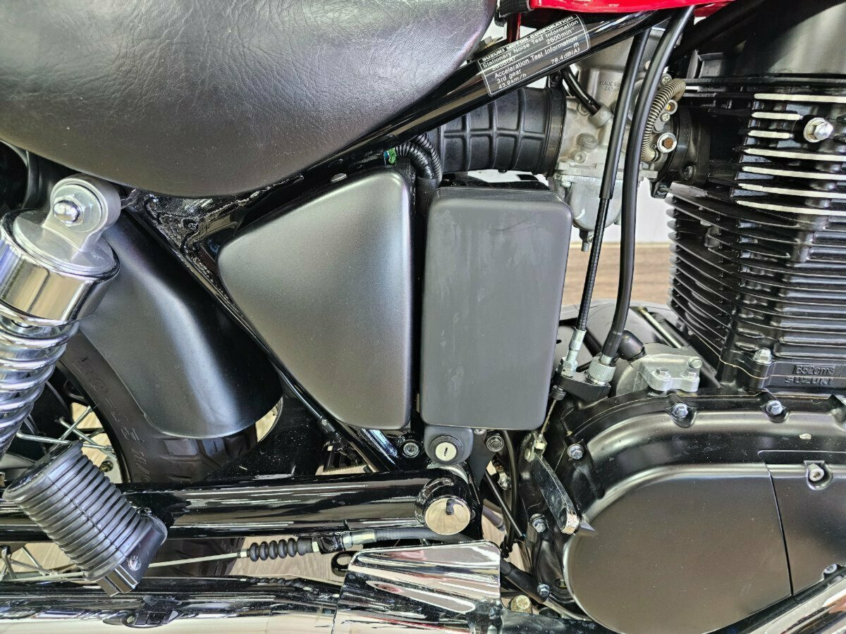 2021 SUZUKI BOULEVARD S40 (LS650B) CRUISER 