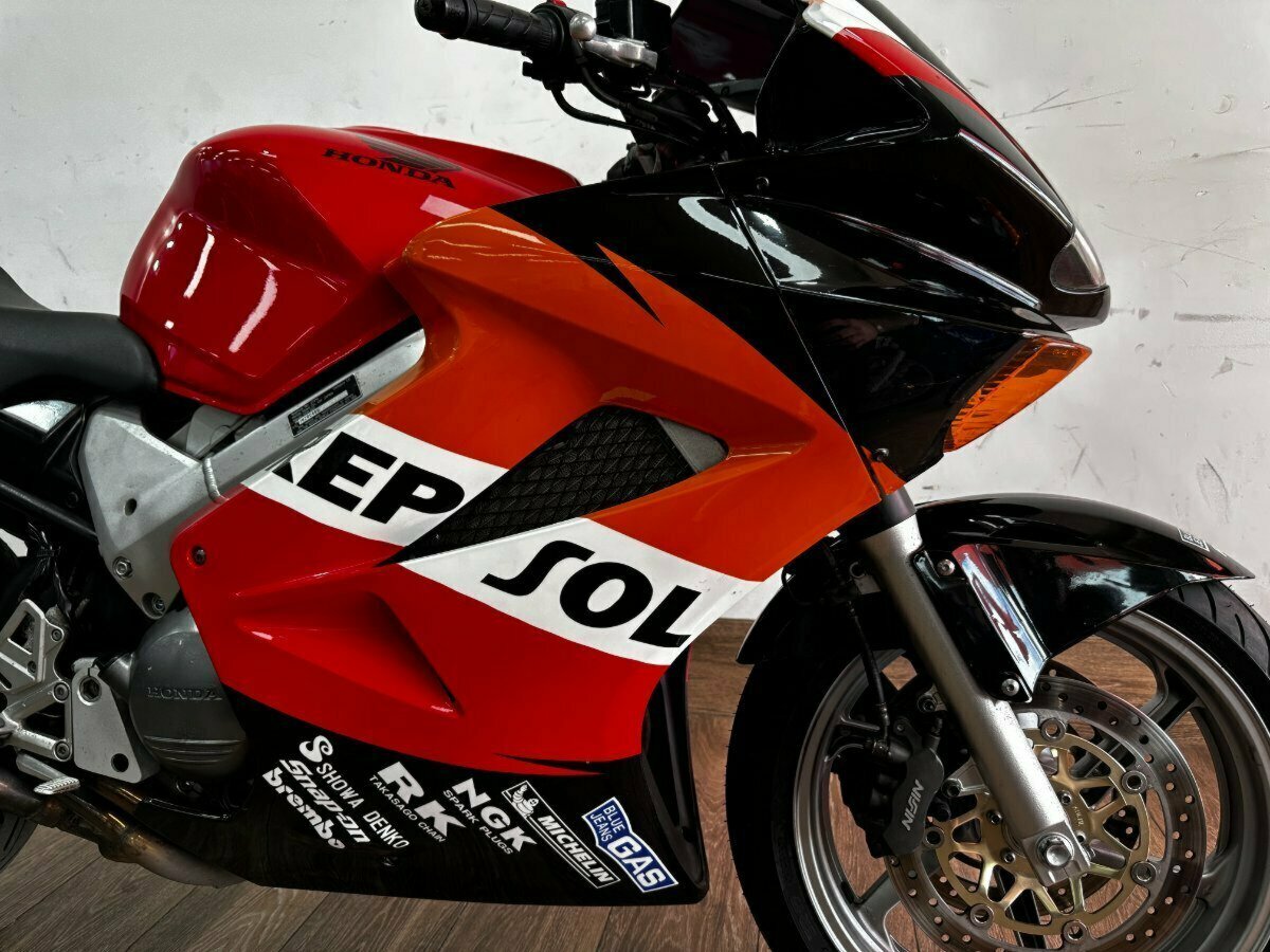 2005 HONDA VFR800F SPORTS 
